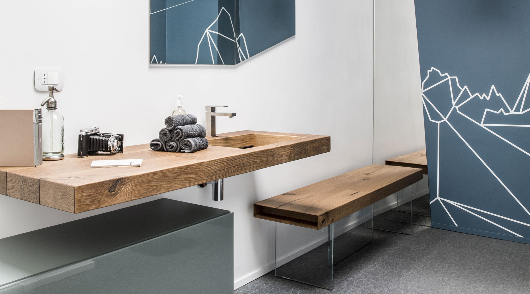 Bagno Moderno Con Lavandino In Legno Grezzo Home Interior Design